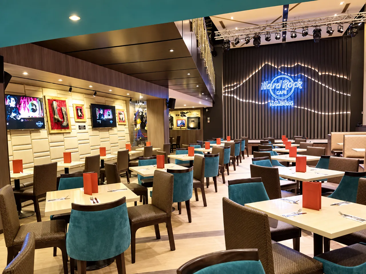 Hard Rock Cafe La Paz: restaurant interior, La Paz, Bolivia