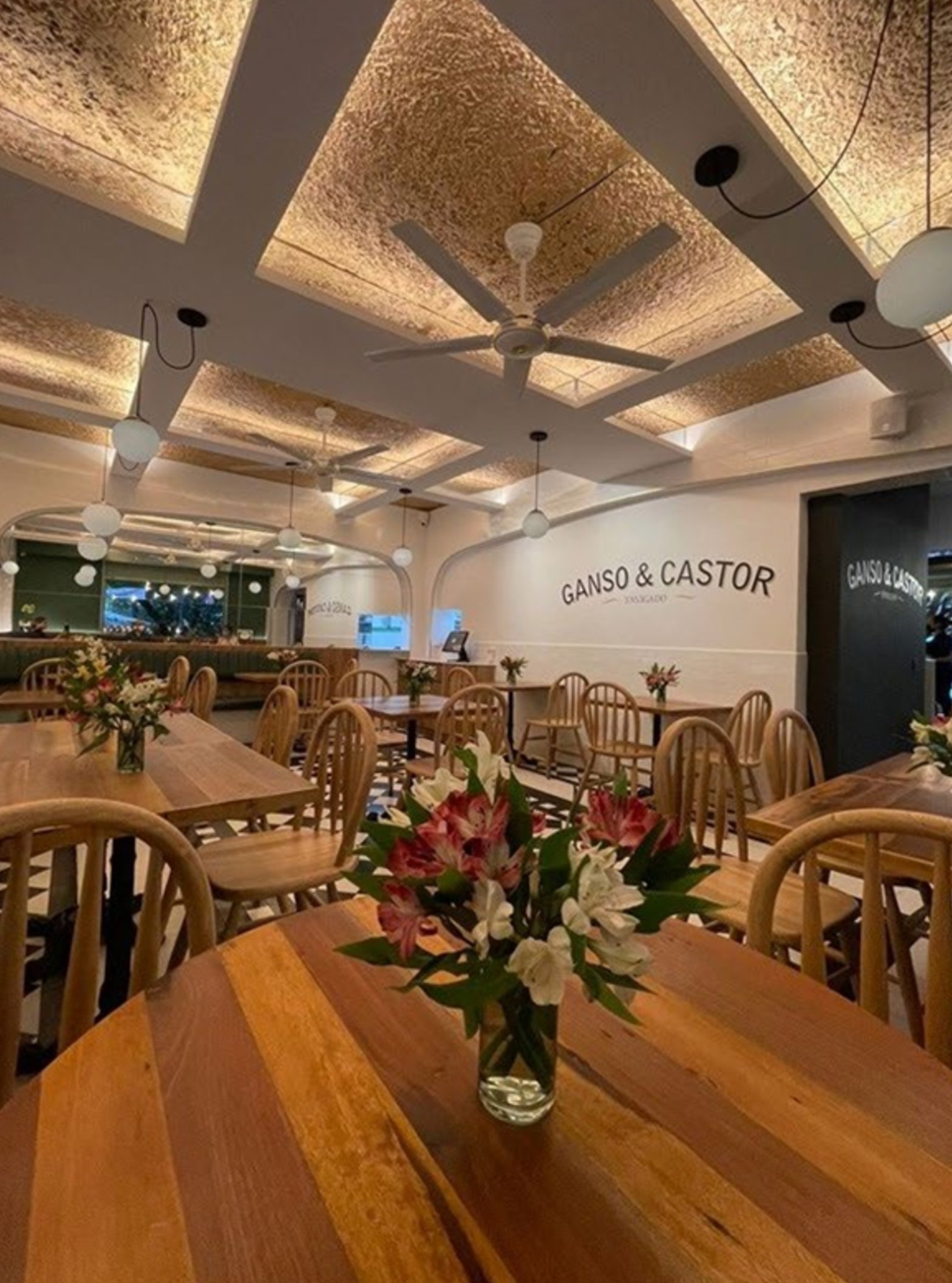 Ganso and Castor restaurant interior design Medellin Colombia