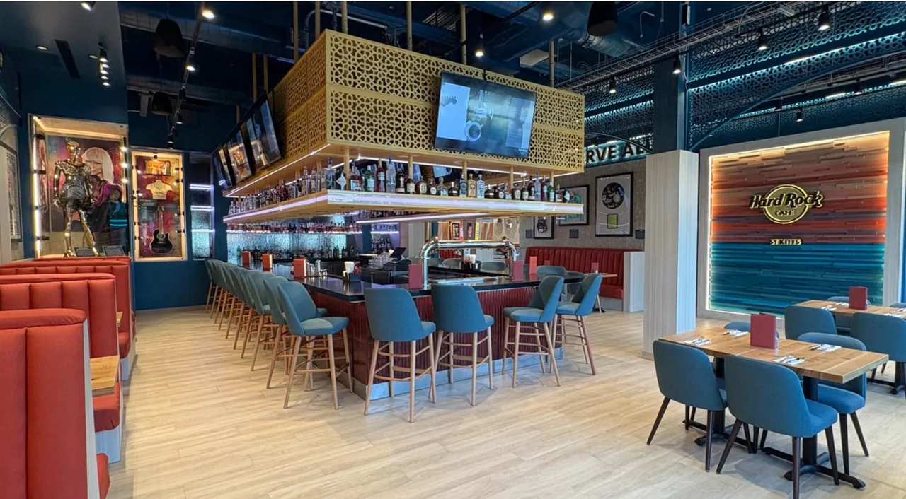 Hard Rock Cafe St. Kitts: restaurant interior, St. Kitts & Nevis
